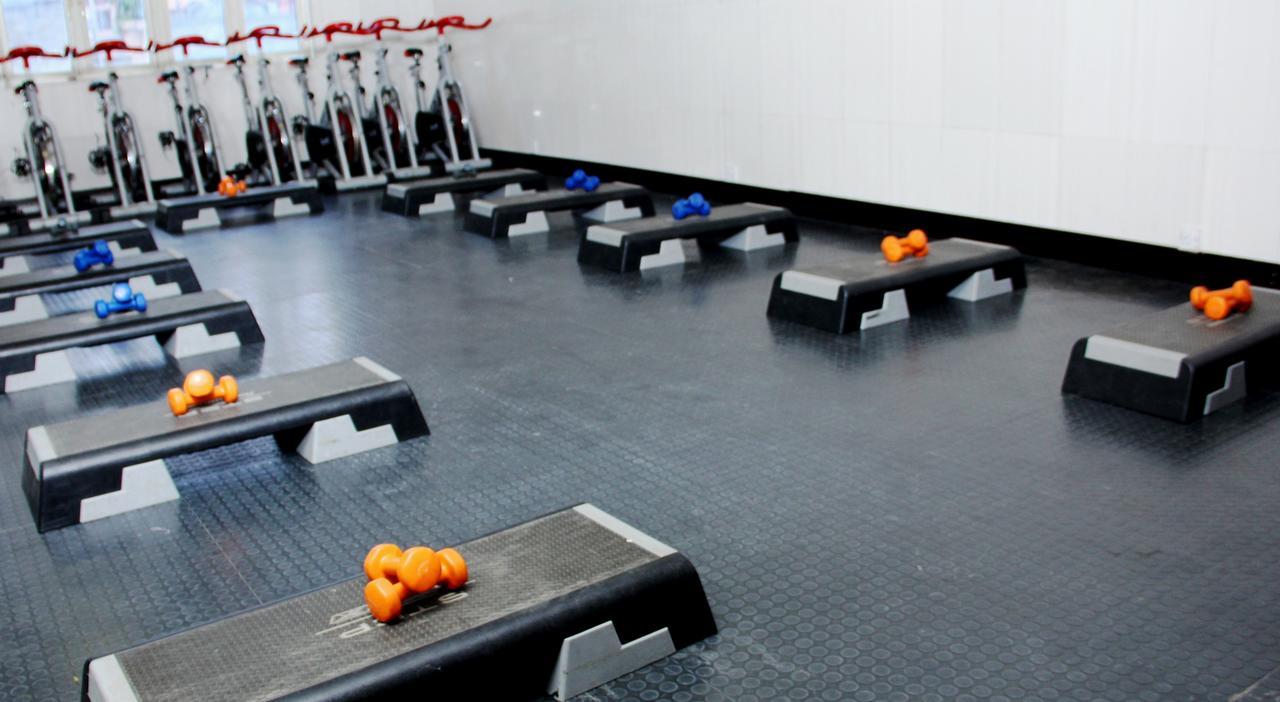 Sunfit - Fitness, Spa, Accommodation Aliayabiagba Eksteriør billede