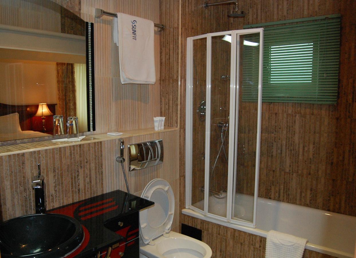 Sunfit - Fitness, Spa, Accommodation Aliayabiagba Eksteriør billede
