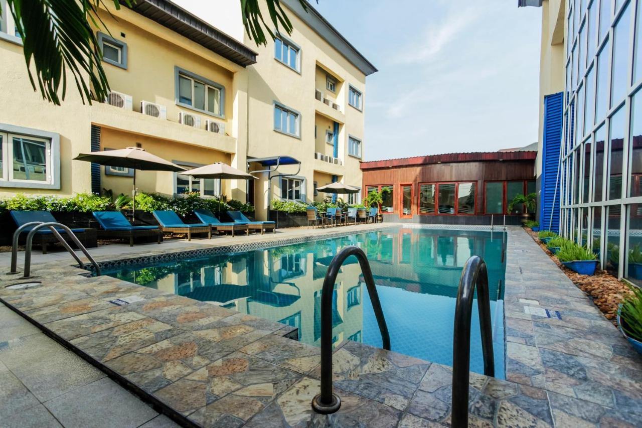 Sunfit - Fitness, Spa, Accommodation Aliayabiagba Eksteriør billede