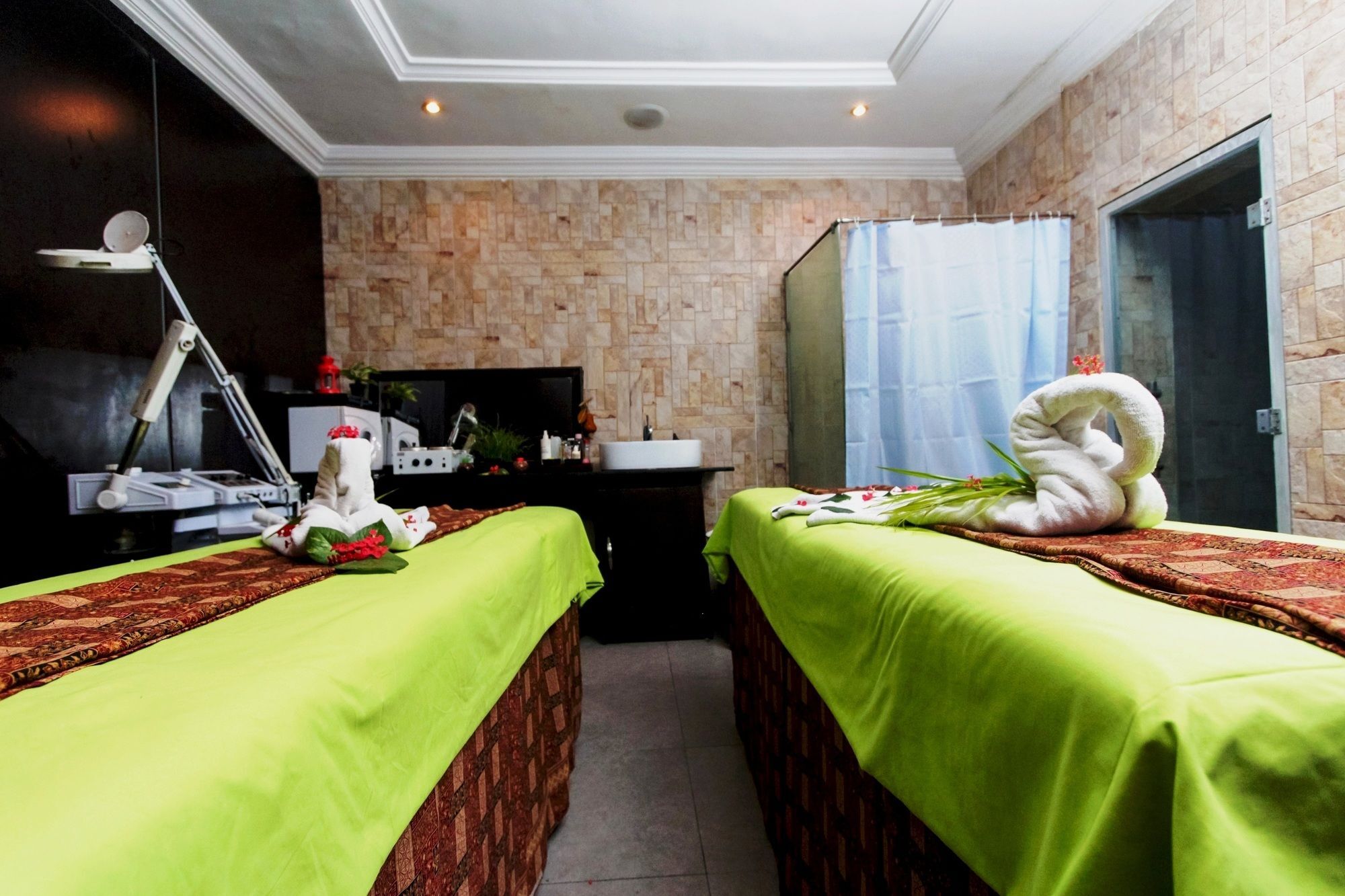 Sunfit - Fitness, Spa, Accommodation Aliayabiagba Eksteriør billede